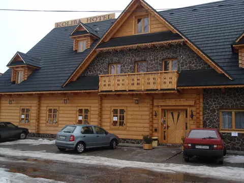 Koliba Senec – exteriér a terasa