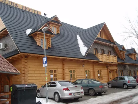 Koliba Senec – exteriér a terasa