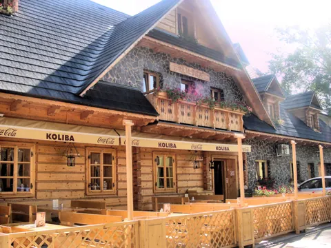Koliba Senec – exteriér a terasa