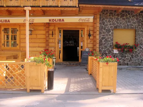Koliba Senec – exteriér a terasa