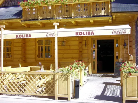 Koliba Senec – exteriér a terasa